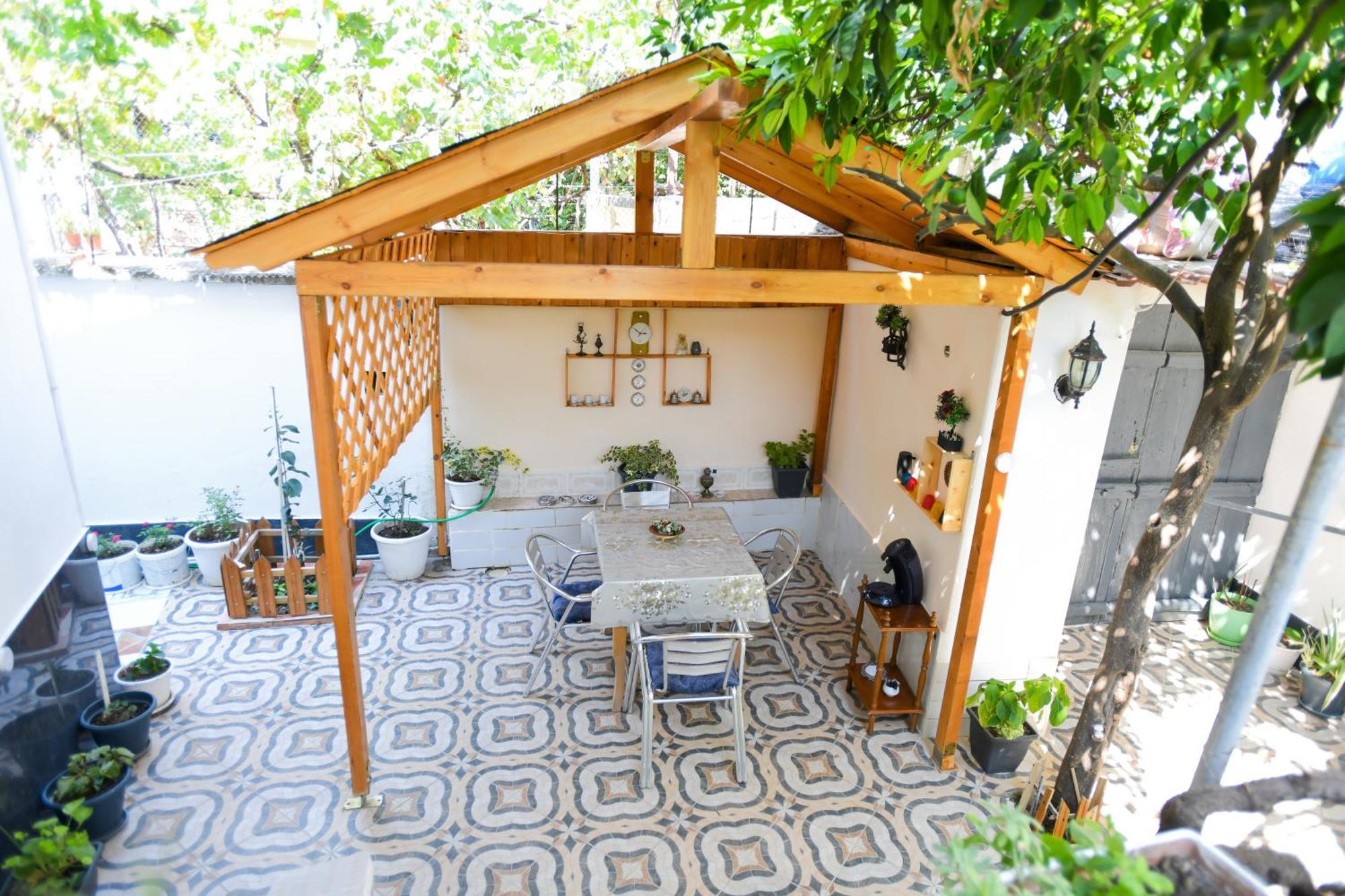 Guest House Flowers Berat Dış mekan fotoğraf