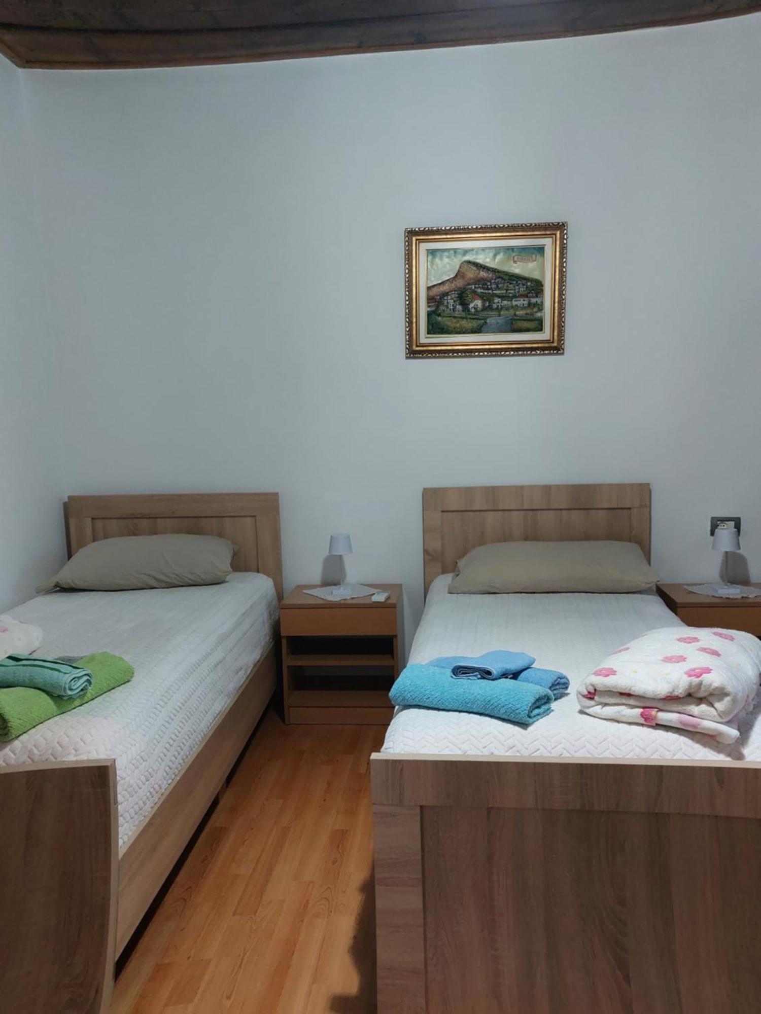 Guest House Flowers Berat Dış mekan fotoğraf