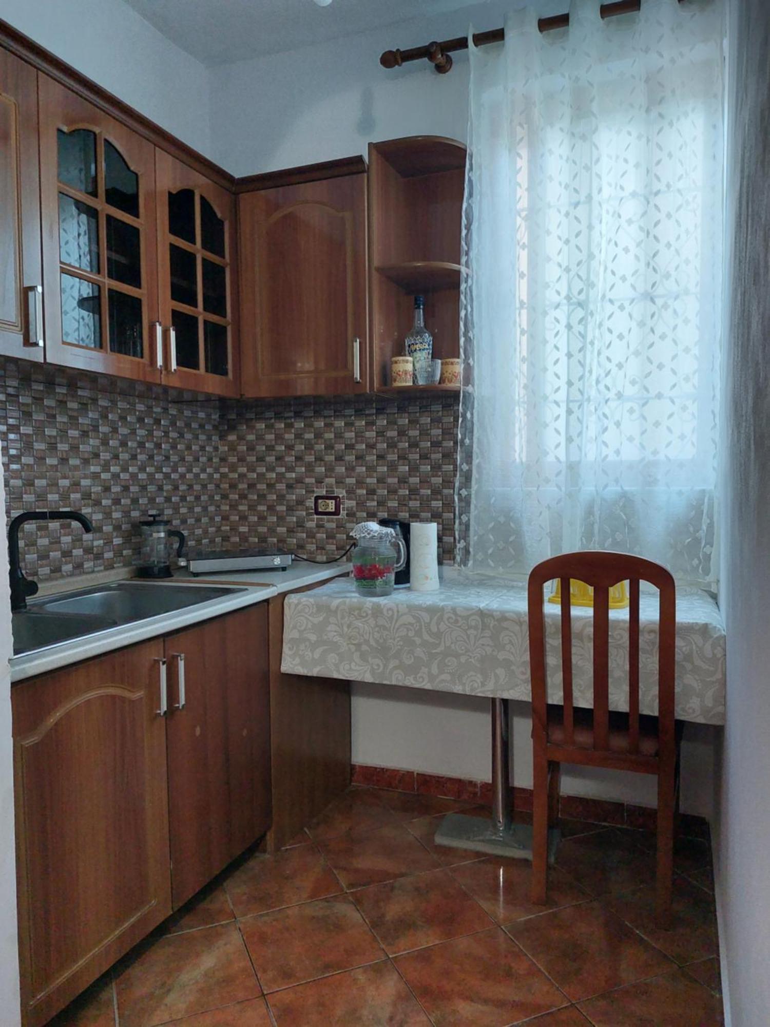 Guest House Flowers Berat Dış mekan fotoğraf