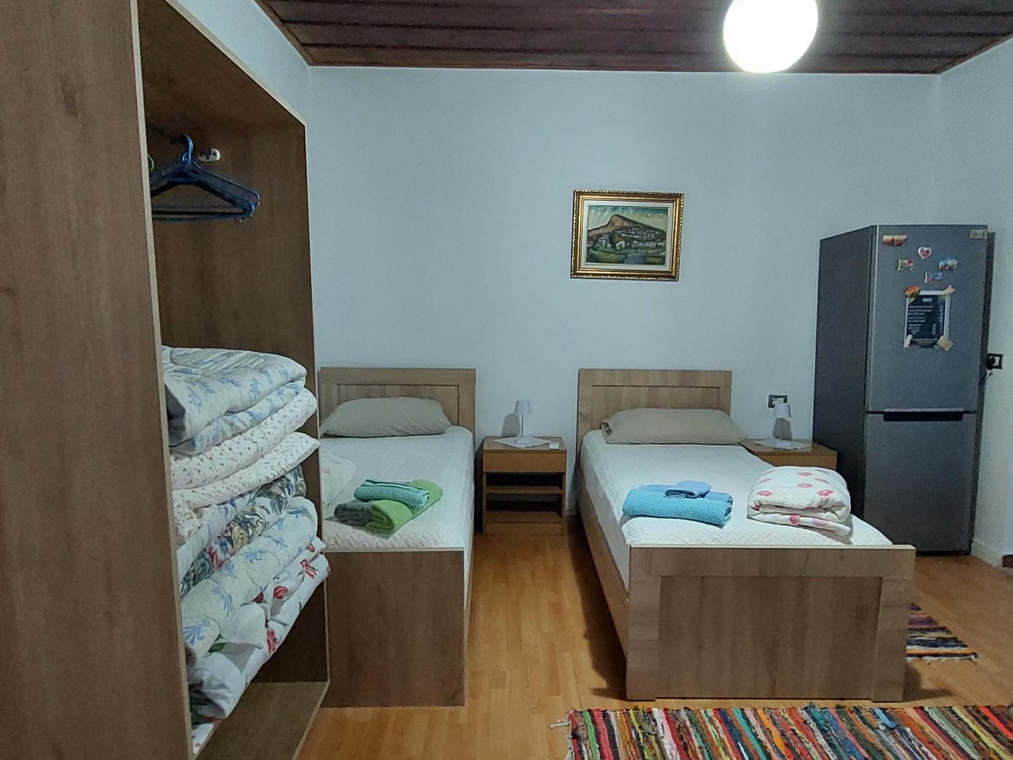 Guest House Flowers Berat Dış mekan fotoğraf